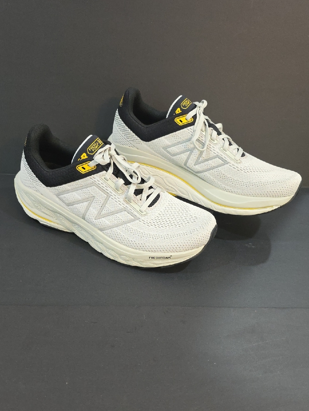 New Balance Fresh Foam X 860 White Sneakers White/Black Size 10.5 Mens